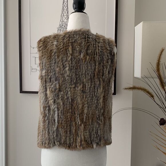 Rabbit Fur Vest jn Natural - Picture 5 of 9